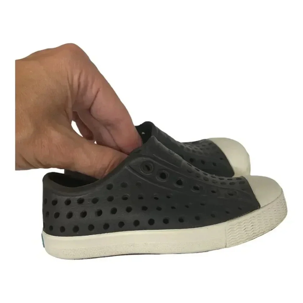 Native black water shoes Size C5‎ GUC